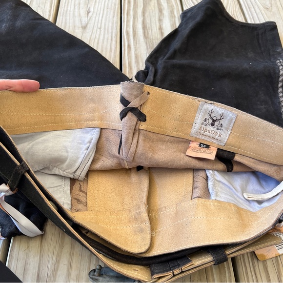 Lederhosen AlpsOak dark brown embroidered size 54 men's leather Germany 38 NWT - Picture 10 of 10